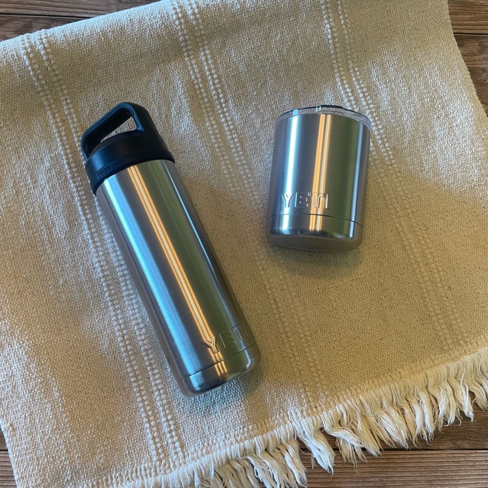 YETI Stainless Steel Tumbler and Bottle Duo ~ Retail 90.00